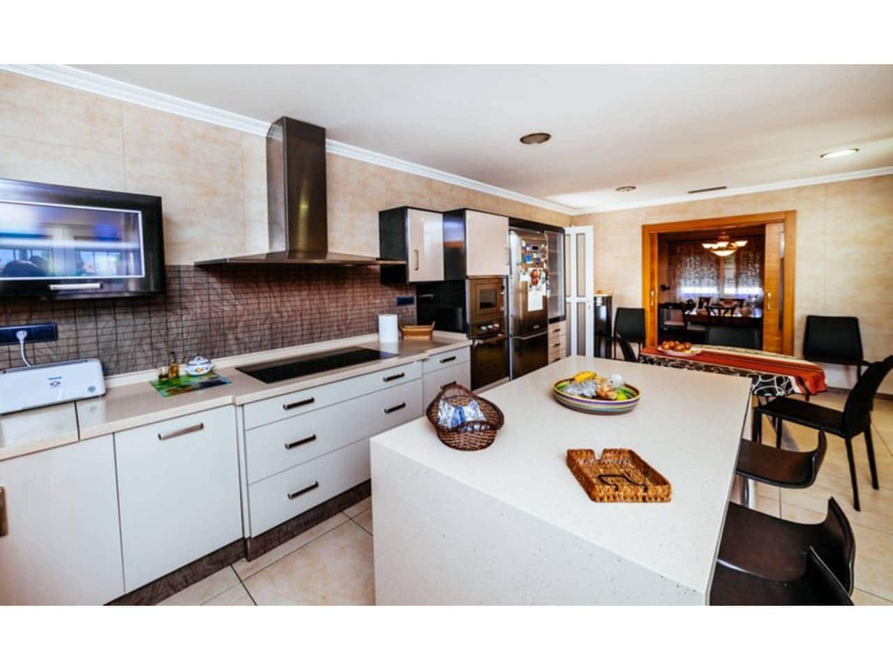 4 bedroom Villa for sale in Los Montesinos with pool garage - € 900,000 (Ref: 5991909)