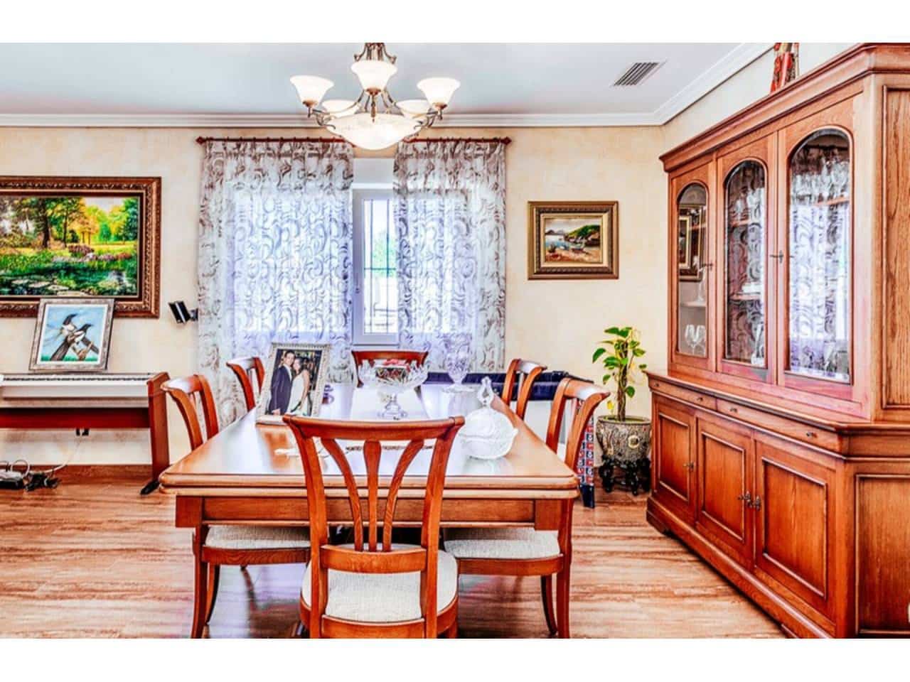 4 bedroom Villa for sale in Los Montesinos with pool garage - € 900,000 (Ref: 5991909)