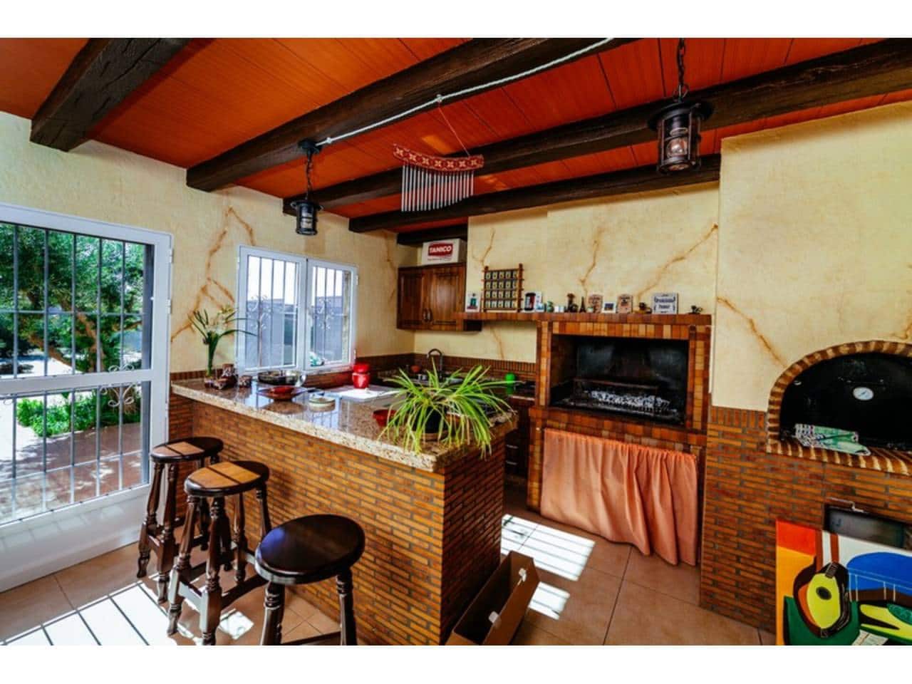 4 bedroom Villa for sale in Los Montesinos with pool garage - € 900,000 (Ref: 5991909)