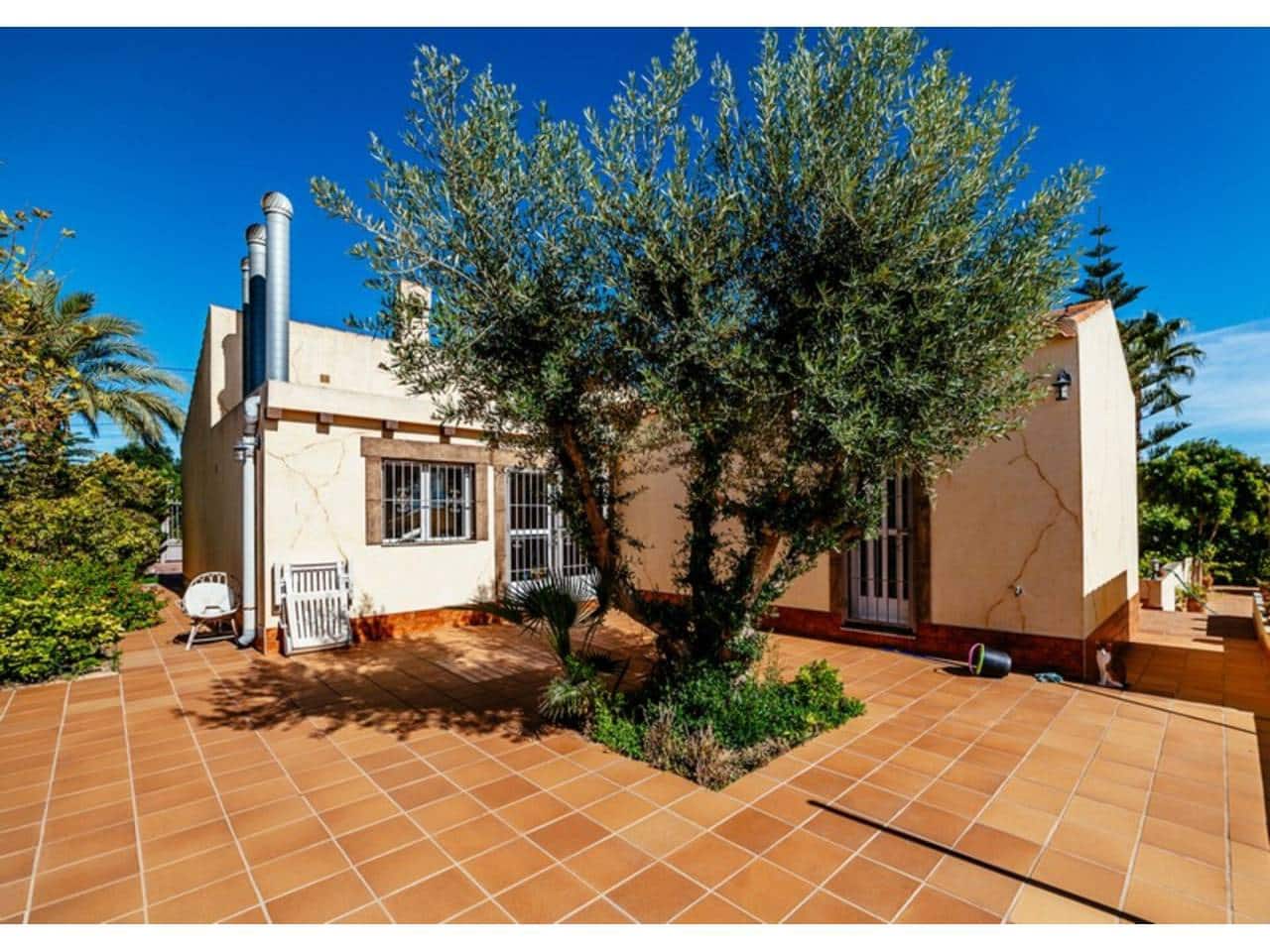 4 bedroom Villa for sale in Los Montesinos with pool garage - € 900,000 (Ref: 5991909)