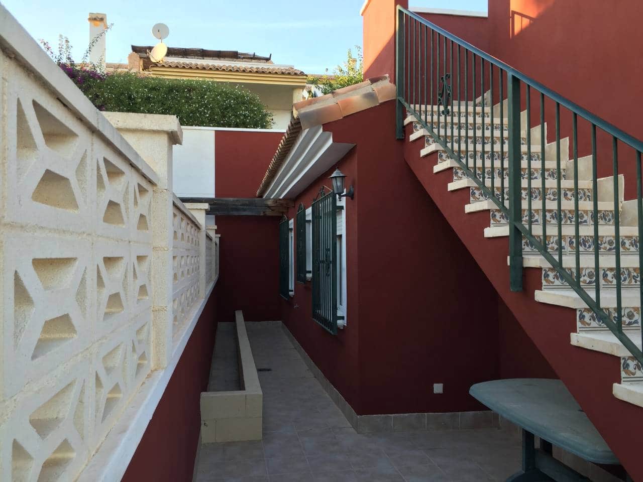 3 chambre Villa/Maison à vendre à Muchamiel / Mutxamel avec piscine garage - 430 000 € (Ref: 6148497)