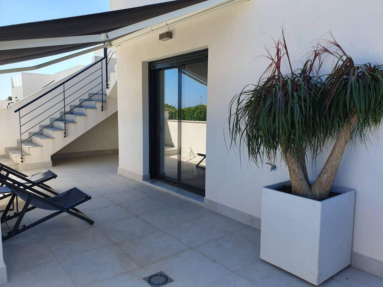 4 bedroom Villa for rent in Pilar de la Horadada with pool - € 2,350 (Ref: 6301020)