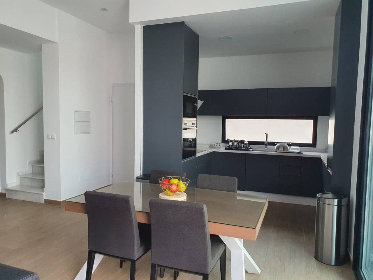 4 bedroom Villa for rent in Pilar de la Horadada with pool - € 2,350 (Ref: 6301020)