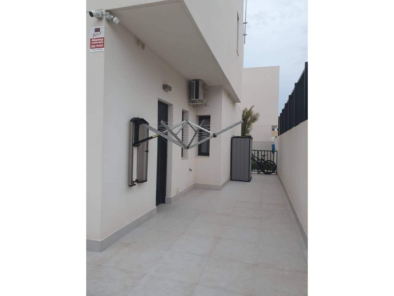 4 bedroom Villa for rent in Pilar de la Horadada with pool - € 2,350 (Ref: 6301020)