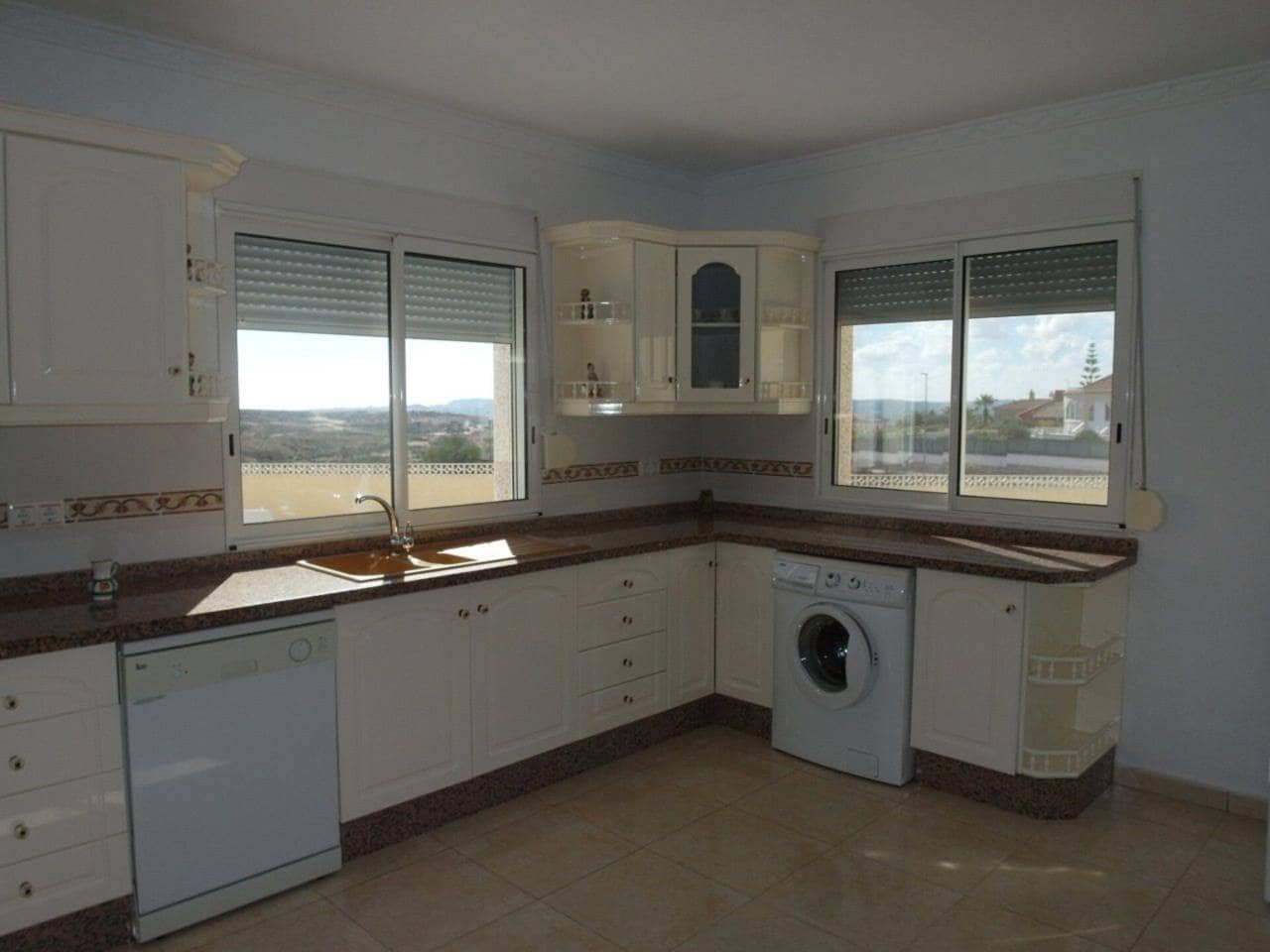 4 camera da letto Villa in vendita in Acequia de los Palacios con piscina - 398.000 € (Rif: 6565037)