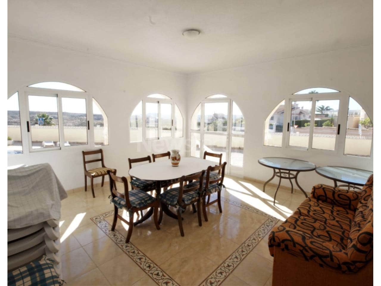 4 camera da letto Villa in vendita in Acequia de los Palacios con piscina - 398.000 € (Rif: 6565037)