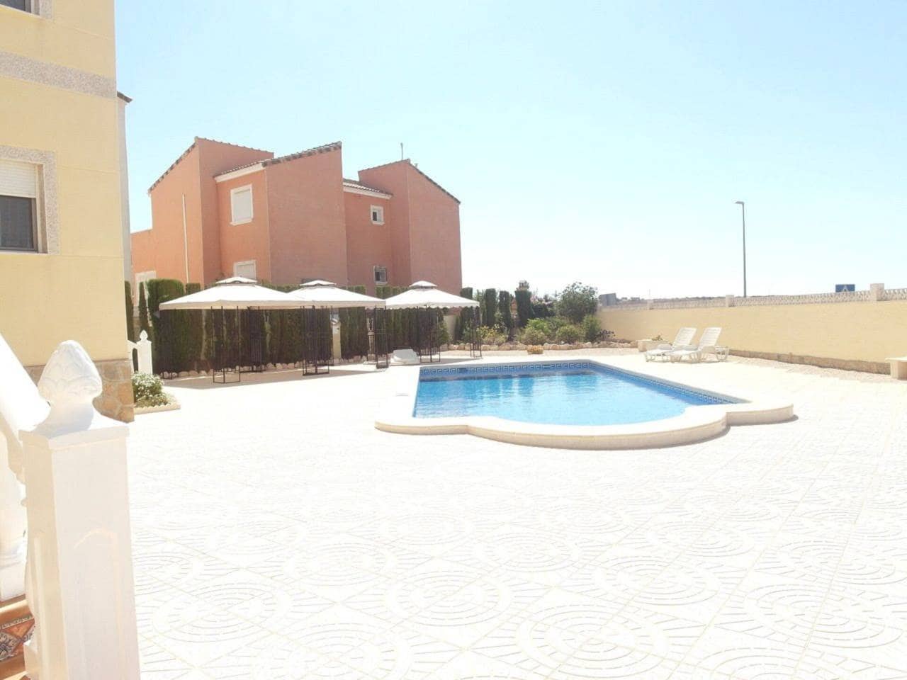 4 camera da letto Villa in vendita in Acequia de los Palacios con piscina - 398.000 € (Rif: 6565037)