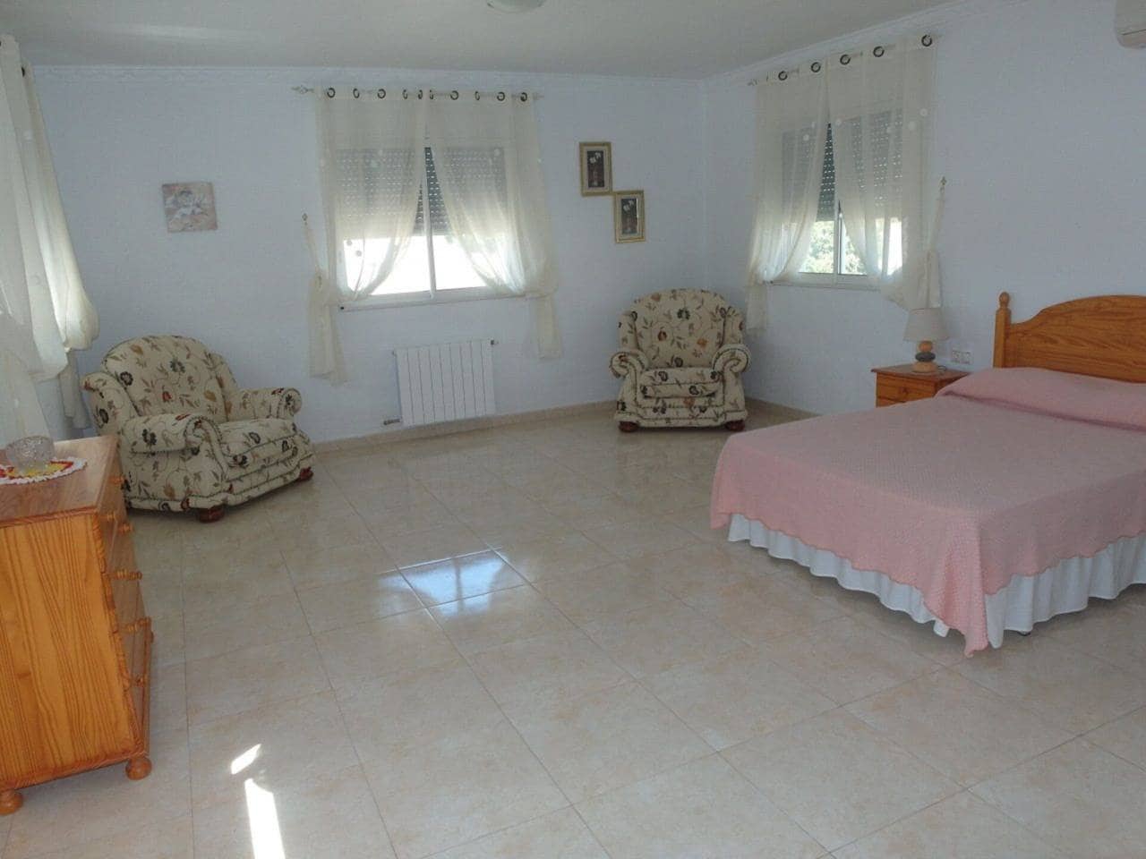 4 camera da letto Villa in vendita in Acequia de los Palacios con piscina - 398.000 € (Rif: 6565037)