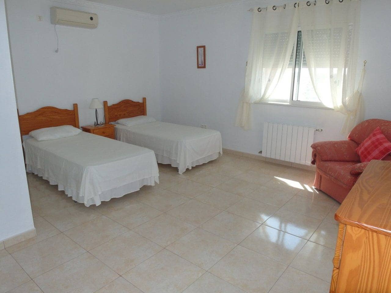 4 camera da letto Villa in vendita in Acequia de los Palacios con piscina - 398.000 € (Rif: 6565037)