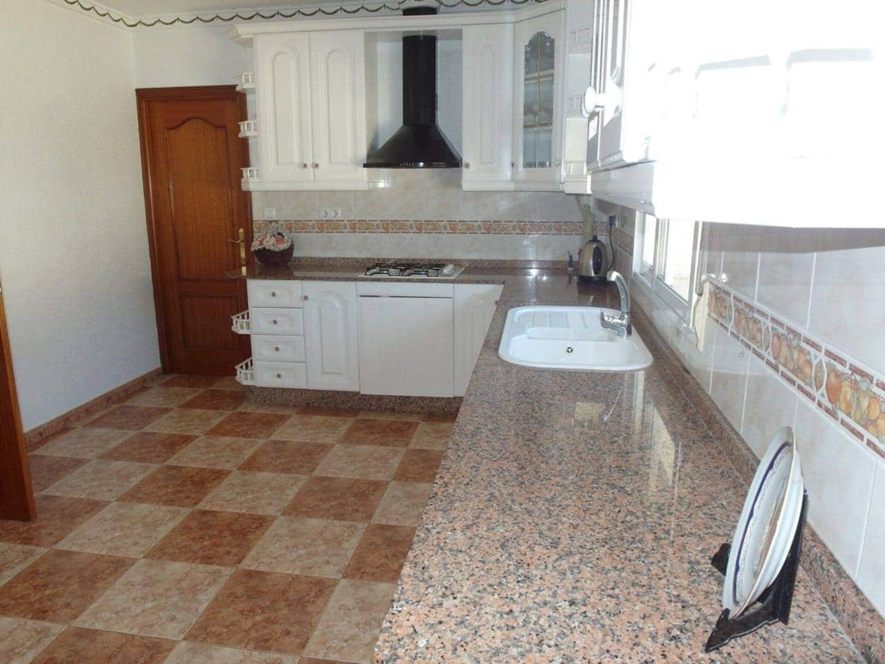 4 bedroom Villa for sale in San Fulgencio with pool garage - € 350,000 (Ref: 6565038)