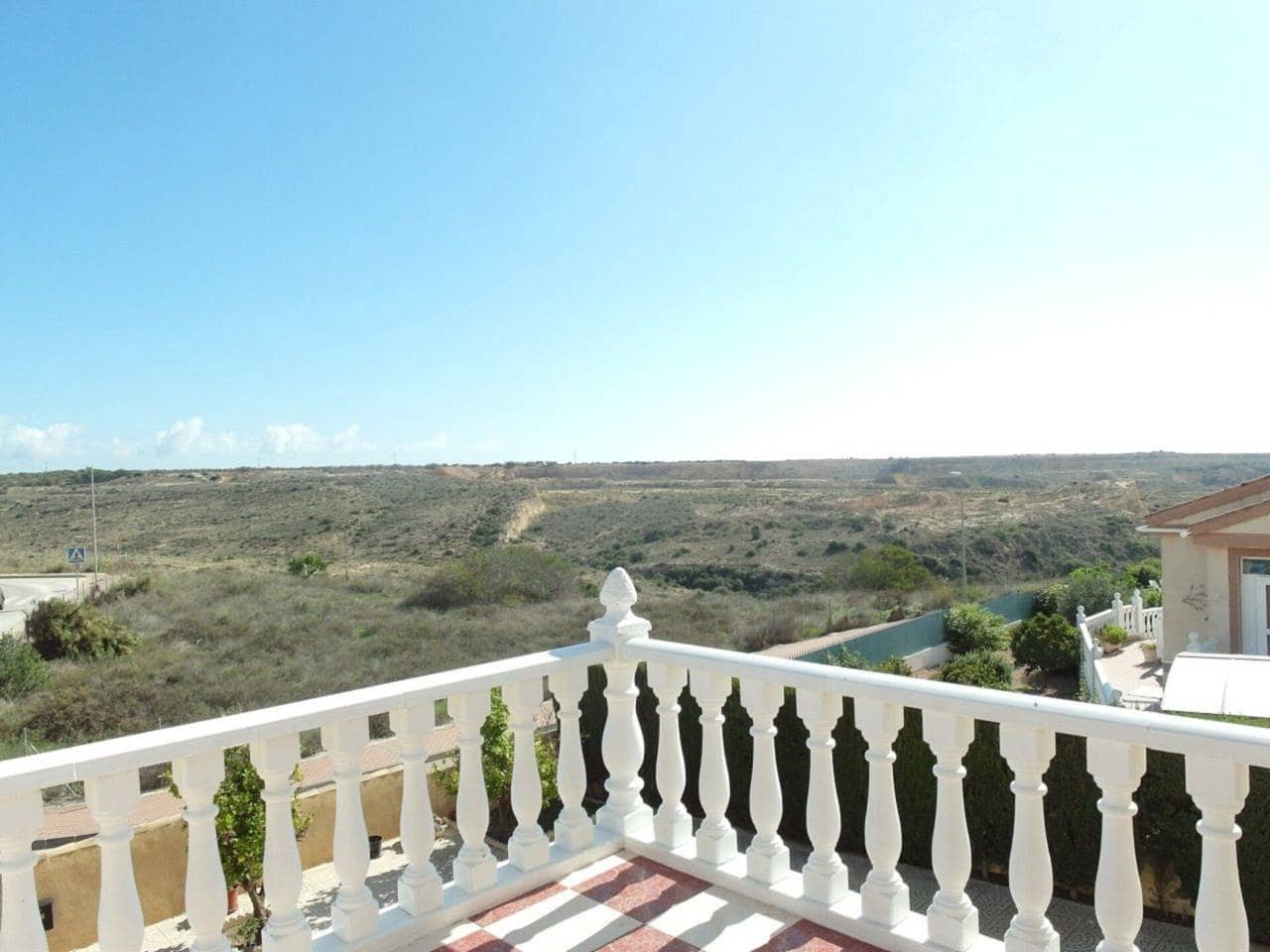 4 bedroom Villa for sale in San Fulgencio with pool garage - € 350,000 (Ref: 6565038)