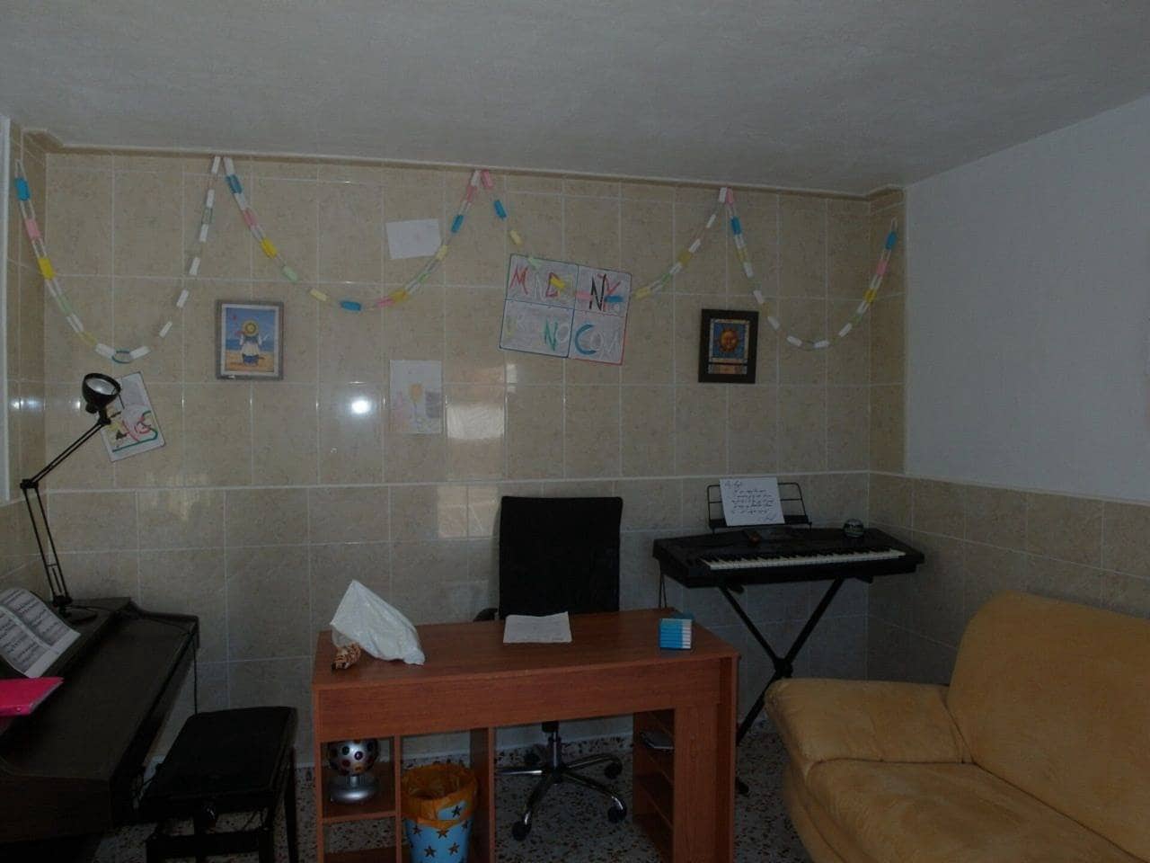 4 bedroom Villa for sale in San Fulgencio with pool garage - € 350,000 (Ref: 6565038)