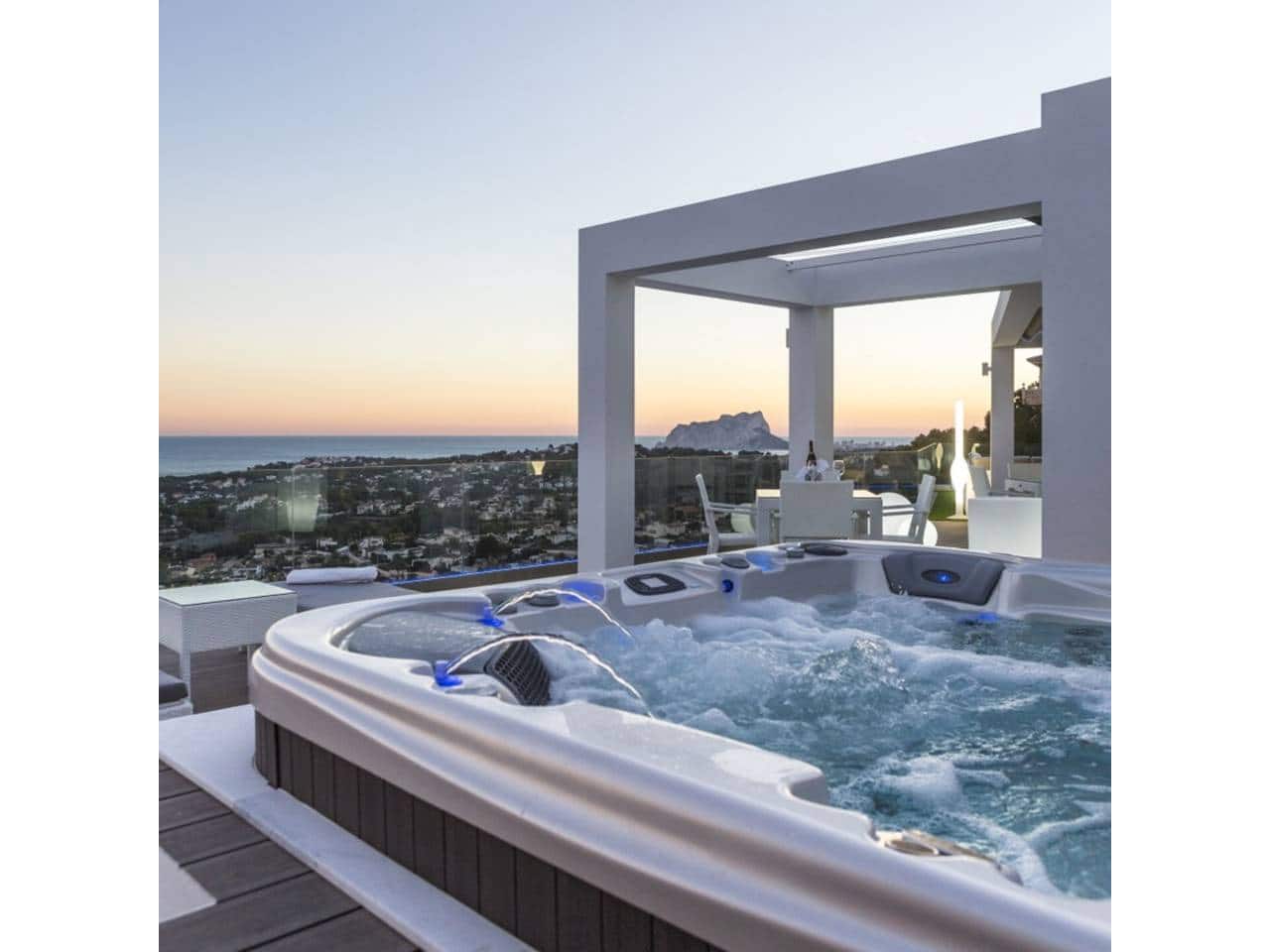 4 soveværelse Hulehus til salg i Moraira med swimmingpool garage - € 2.500.000 (Ref: 6795328)