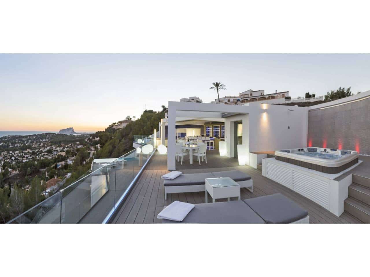 4 soveværelse Hulehus til salg i Moraira med swimmingpool garage - € 2.500.000 (Ref: 6795328)