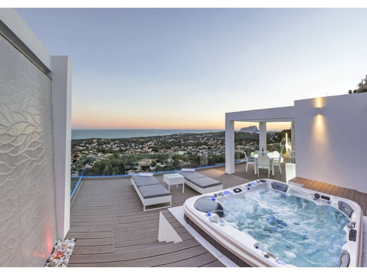 4 soveværelse Hulehus til salg i Moraira med swimmingpool garage - € 2.500.000 (Ref: 6795328)