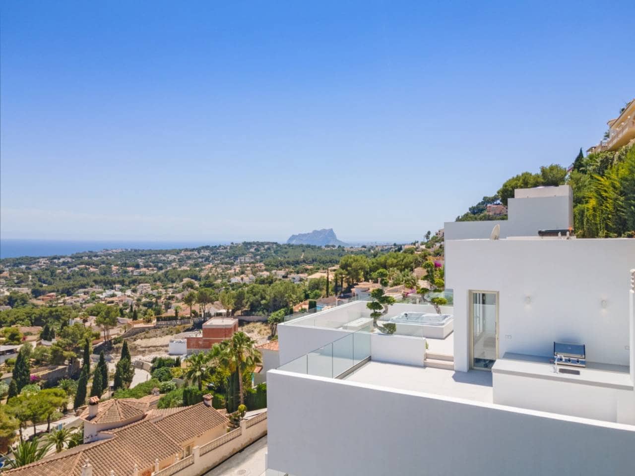 4 bedroom Cave House for sale in Moraira with pool - € 2,300,000 (Ref: 6795329)
