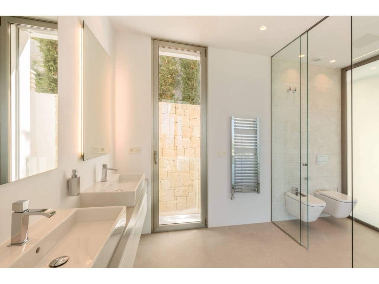 4 bedroom Cave House for sale in Moraira with pool - € 2,300,000 (Ref: 6795329)