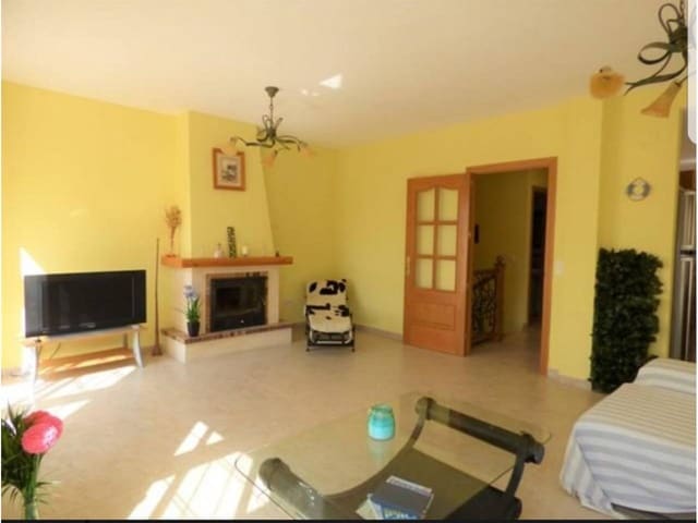 3 soverom Hus til salgs i El Campello med garasje - € 430 000 (Ref: 6949519)