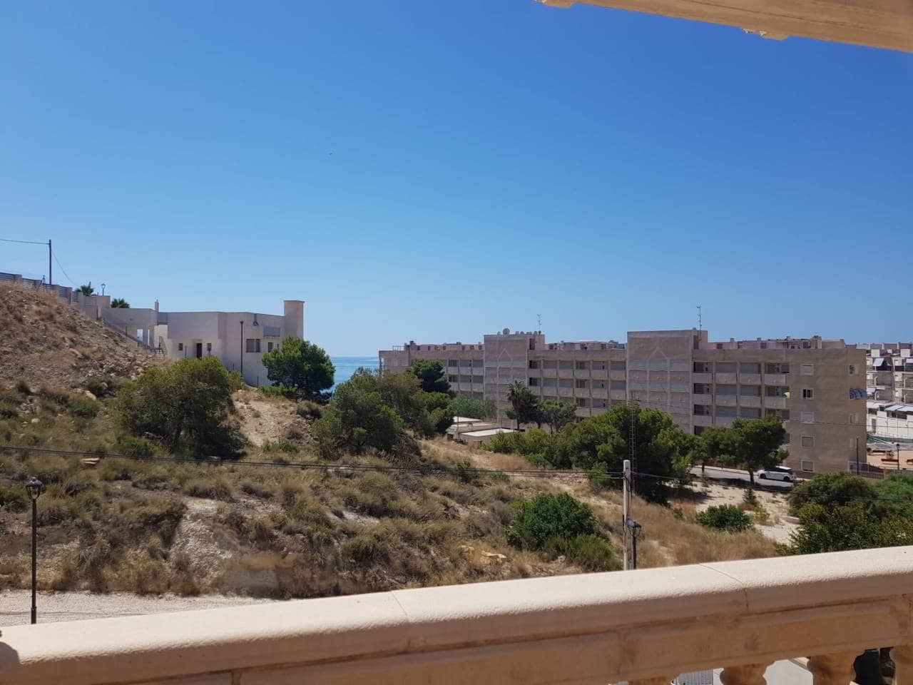 3 soverom Hus til salgs i El Campello med garasje - € 430 000 (Ref: 6949519)
