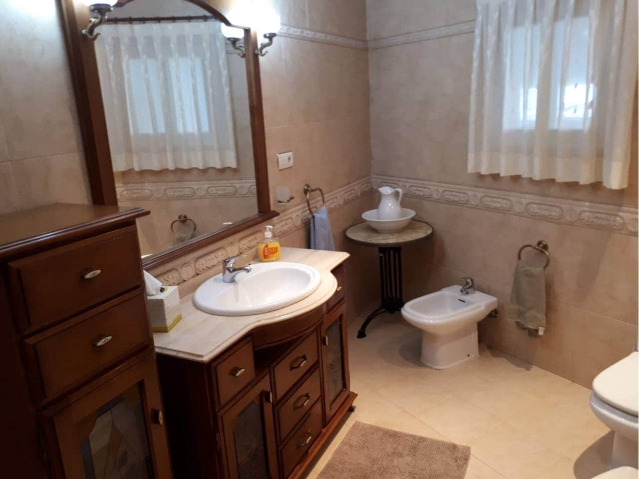 11 bedroom Villa for sale in Las Virtudes with pool garage - € 620,000 (Ref: 7006053)