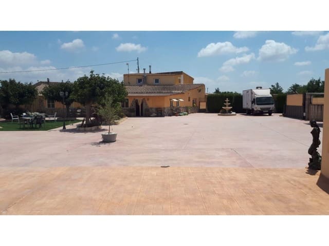 11 bedroom Villa for sale in Las Virtudes, Villena with pool garage - € 620,000 (Ref: 7006053)