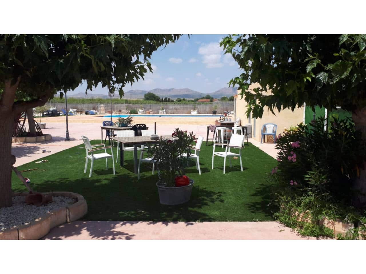 11 bedroom Villa for sale in Las Virtudes with pool garage - € 620,000 (Ref: 7006053)