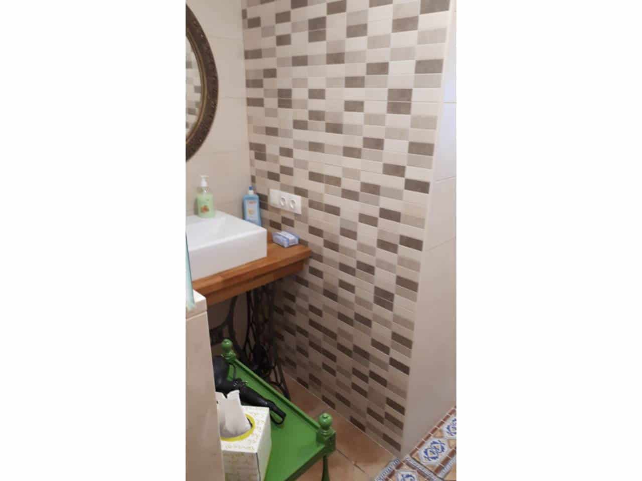 11 bedroom Villa for sale in Las Virtudes with pool garage - € 620,000 (Ref: 7006053)