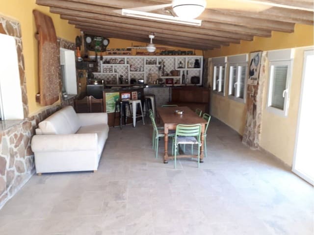 11 bedroom Villa for sale in Las Virtudes, Villena with pool garage - € 620,000 (Ref: 7006053)