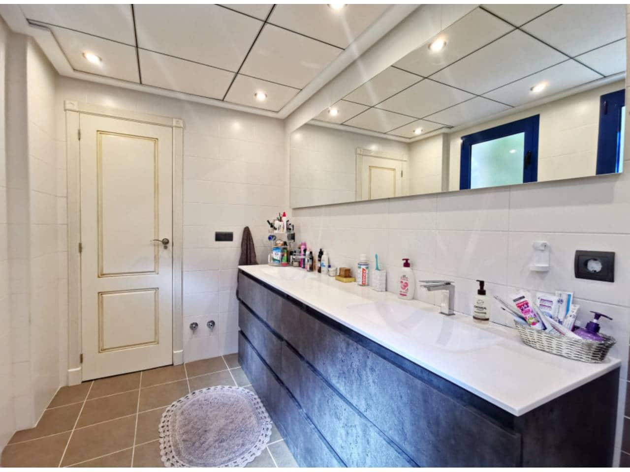 5 bedroom Villa for sale in Altea with pool garage - € 898,000 (Ref: 7070147)