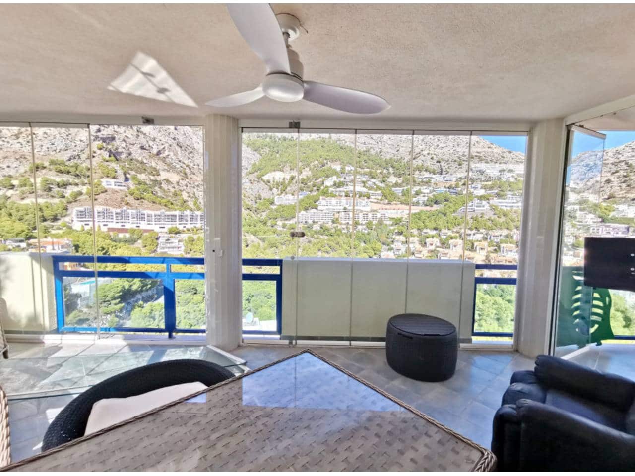 5 bedroom Villa for sale in Altea with pool garage - € 898,000 (Ref: 7070147)