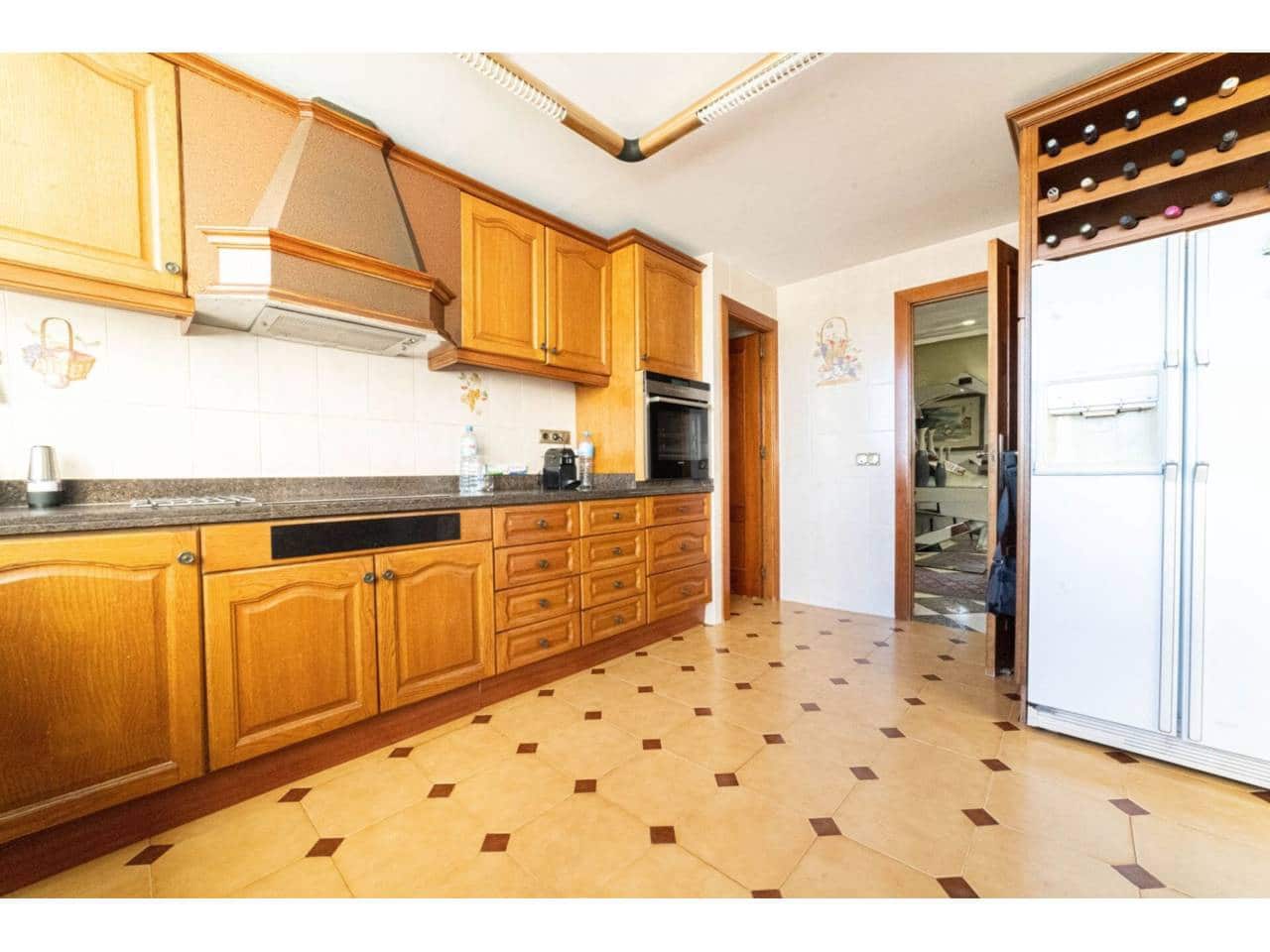 3 soveværelse Penthouse til salg i Benidorm med garage - € 795.000 (Ref: 7212088)