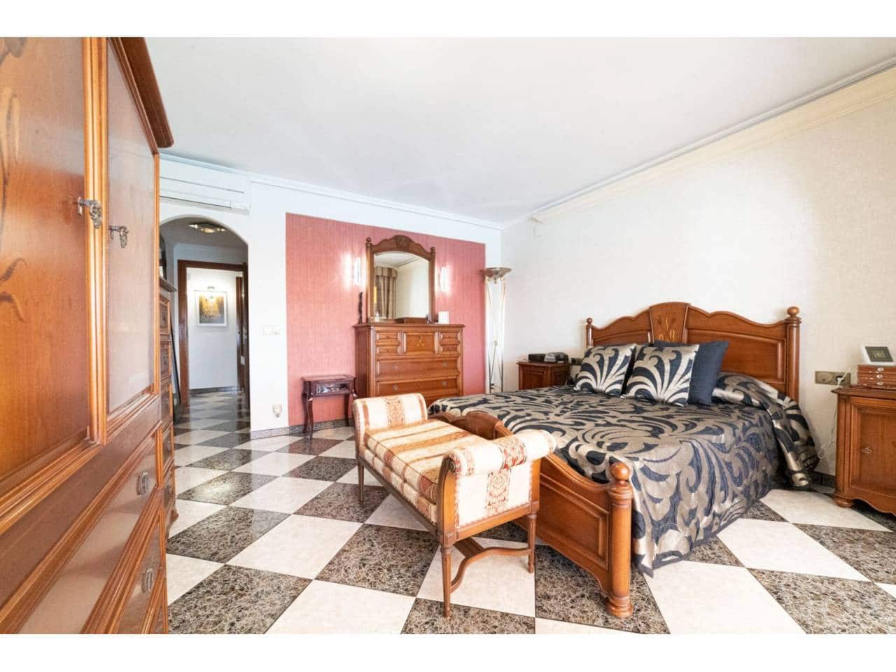 3 soveværelse Penthouse til salg i Benidorm med garage - € 795.000 (Ref: 7212088)