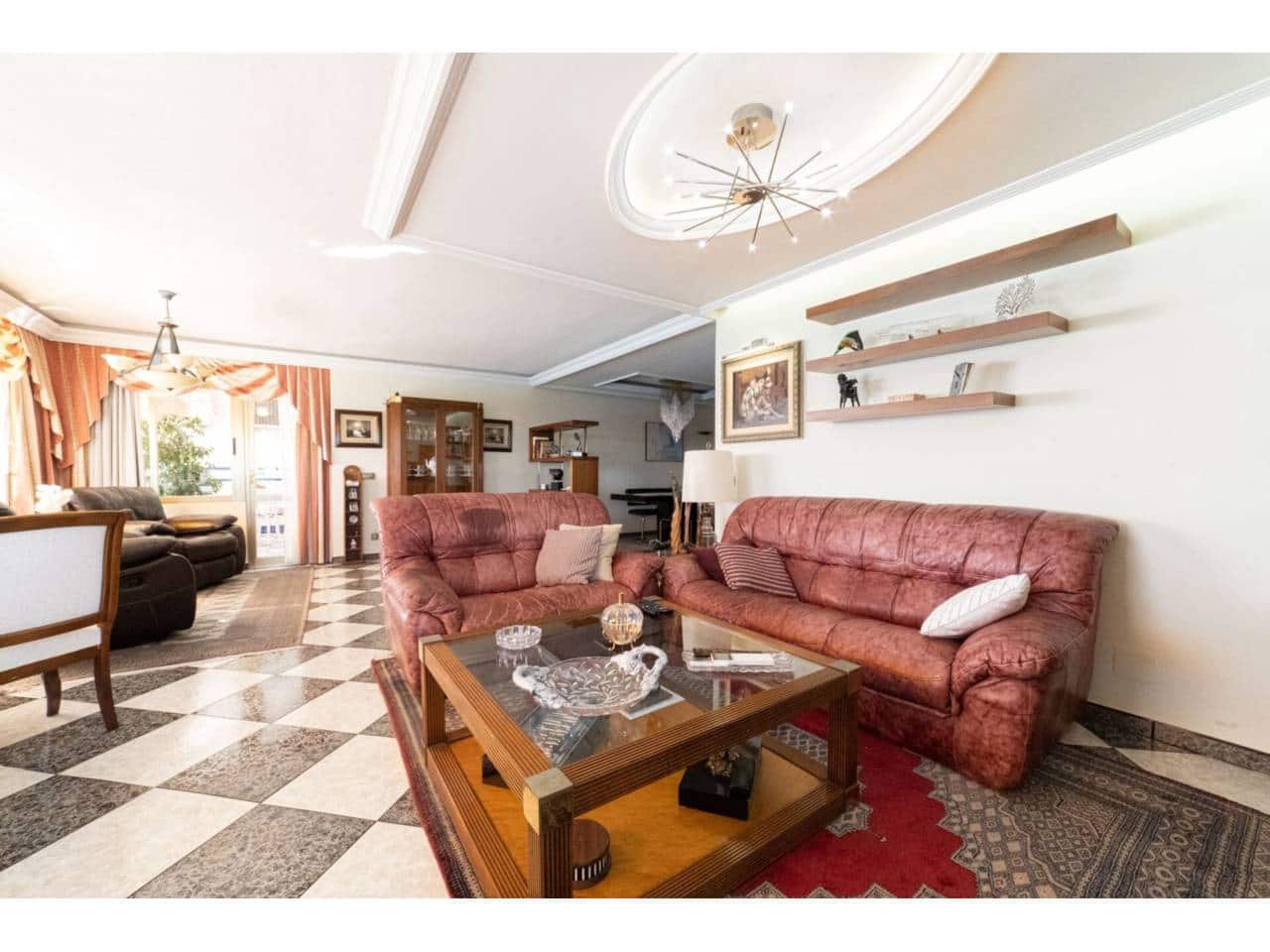 3 soveværelse Penthouse til salg i Benidorm med garage - € 795.000 (Ref: 7212088)