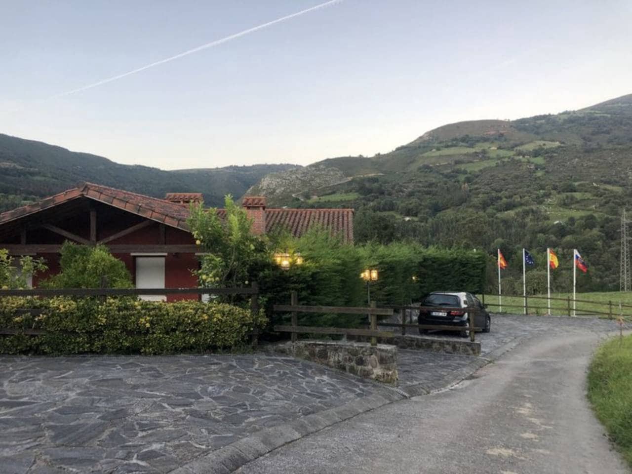 Hotel til salg i Rionansa - € 900.000 (Ref: 7627767)