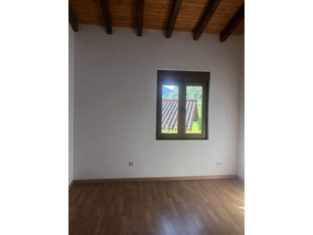 Hotel til salg i Rionansa - € 900.000 (Ref: 7627767)