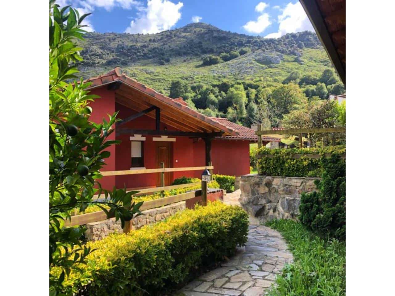 Hotel til salg i Rionansa - € 900.000 (Ref: 7627767)