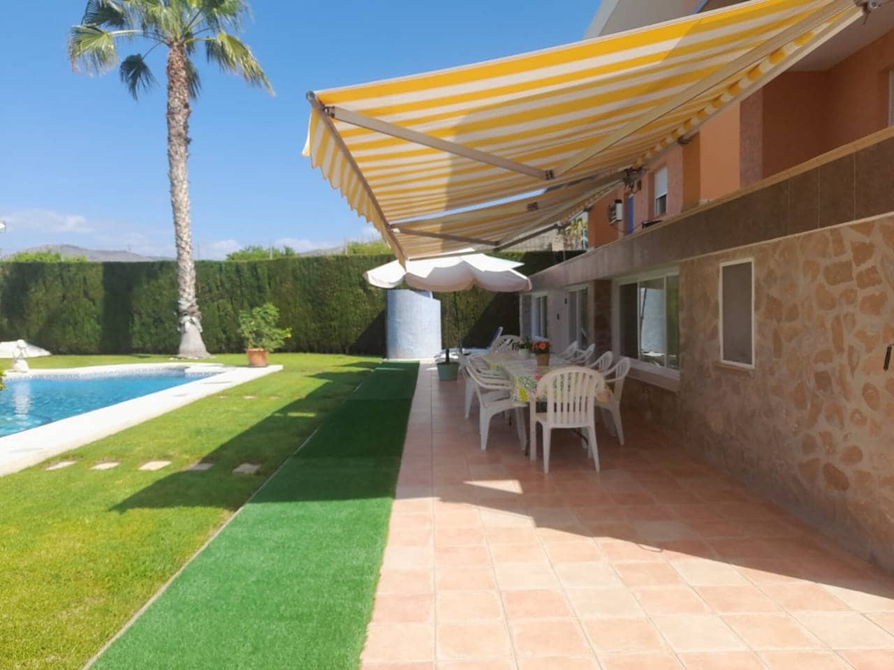4 soveværelse Villa til salg i La Villajoyosa / Vila Joiosa med swimmingpool garage - € 800.000 (Ref: 7683045)