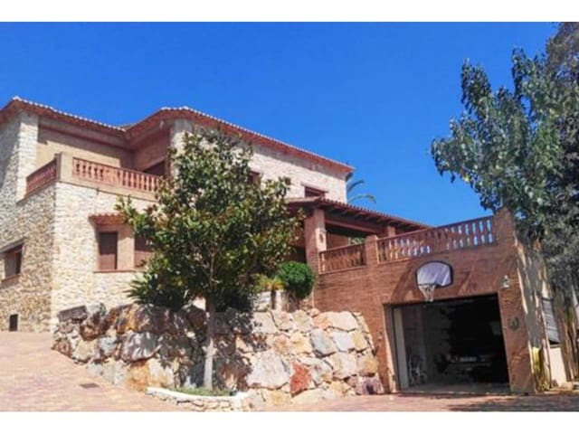 4 soveværelse Villa til salg i Pedreguer med swimmingpool garage - € 1.300.000 (Ref: 7700660)