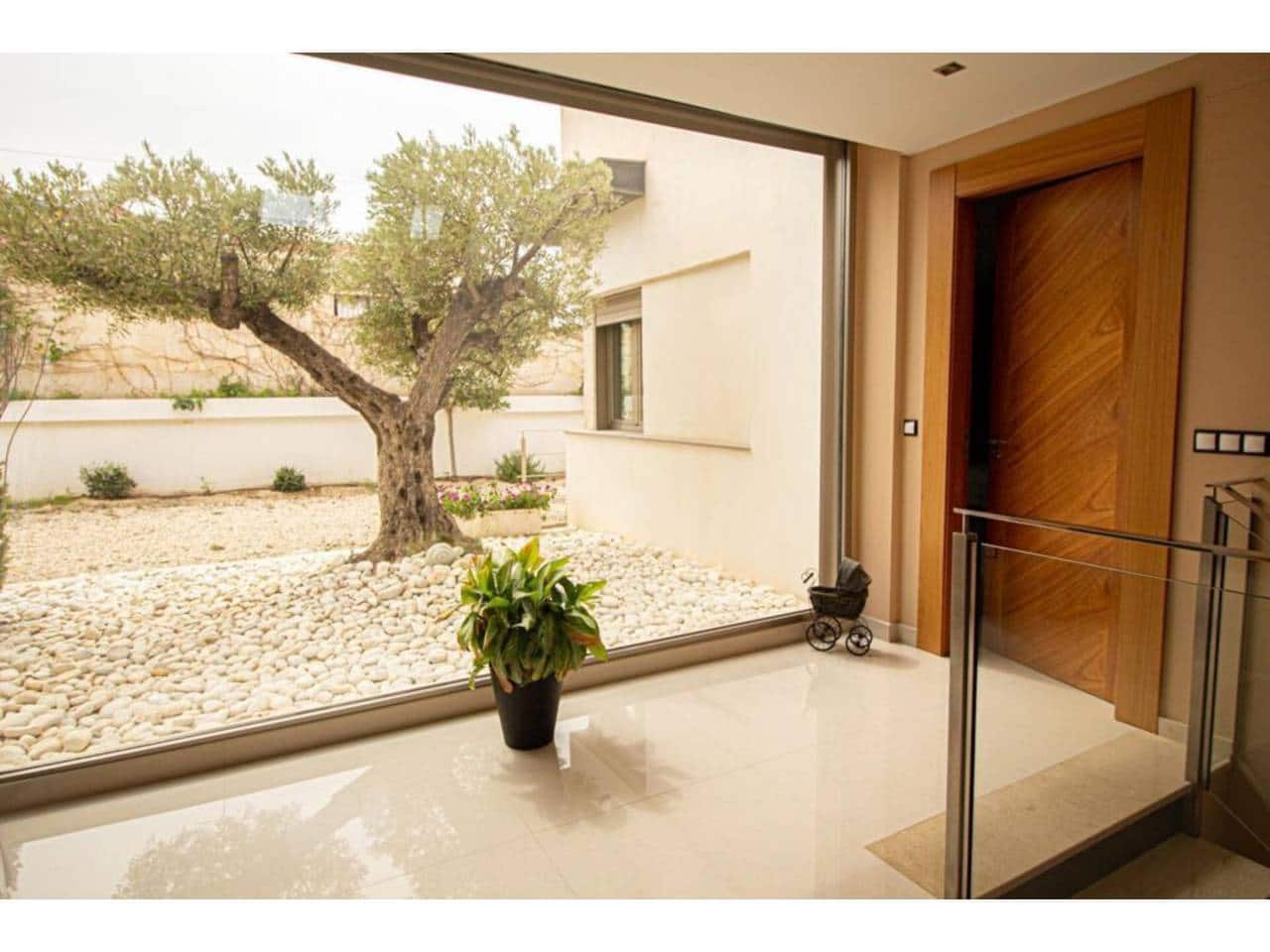 Chalet de 8 habitaciones en Alfaz del Pi / L'Alfàs del Pi en venta con piscina garaje - 1.890.000 € (Ref: 7913634)