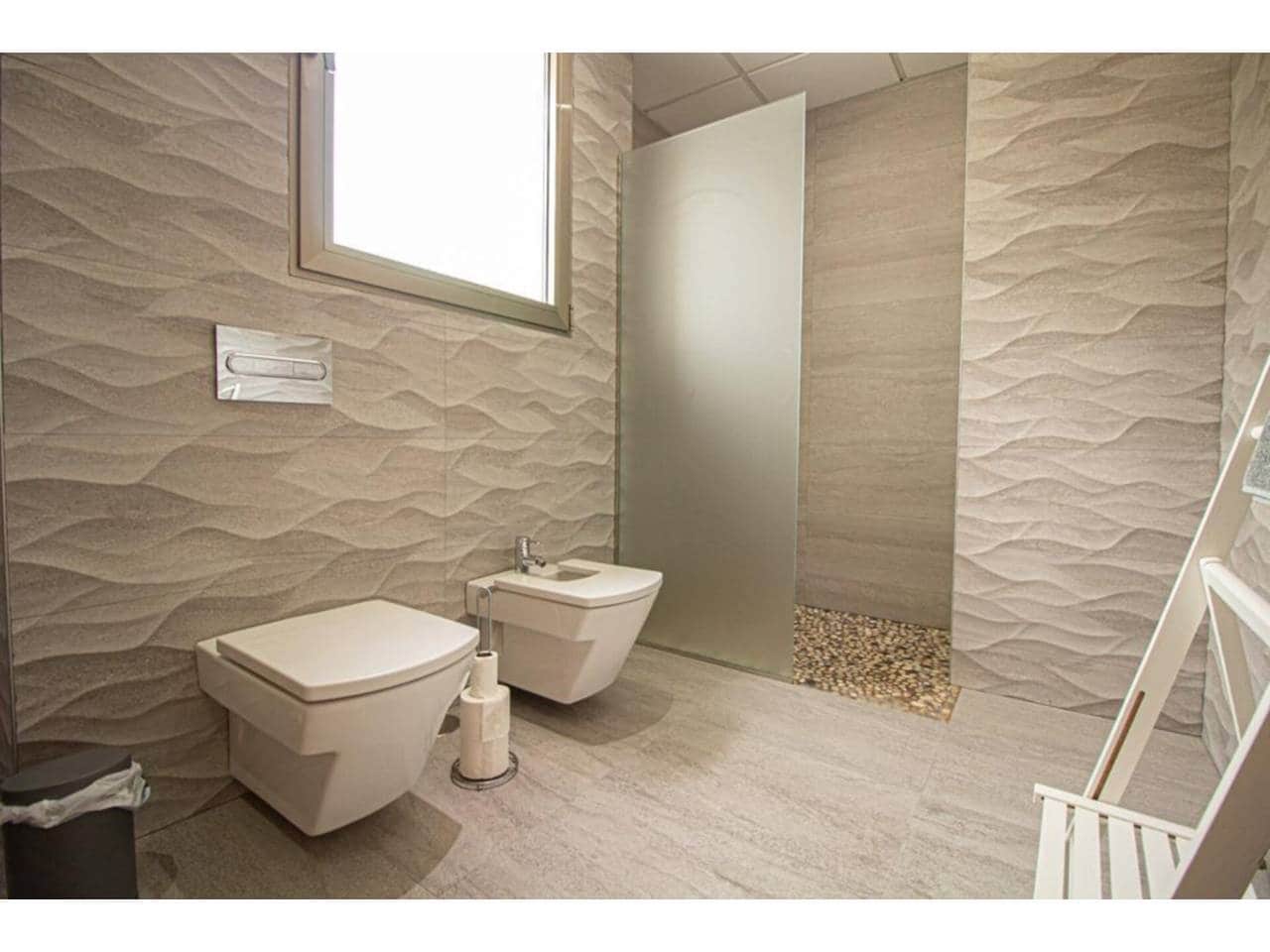 Chalet de 8 habitaciones en Alfaz del Pi / L'Alfàs del Pi en venta con piscina garaje - 1.890.000 € (Ref: 7913634)