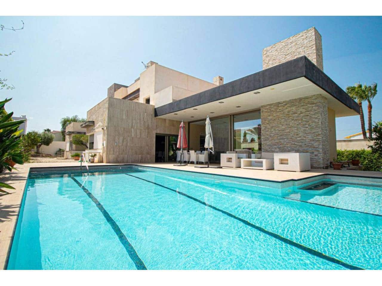 Chalet de 8 habitaciones en Alfaz del Pi / L'Alfàs del Pi en venta con piscina garaje - 1.890.000 € (Ref: 7913634)