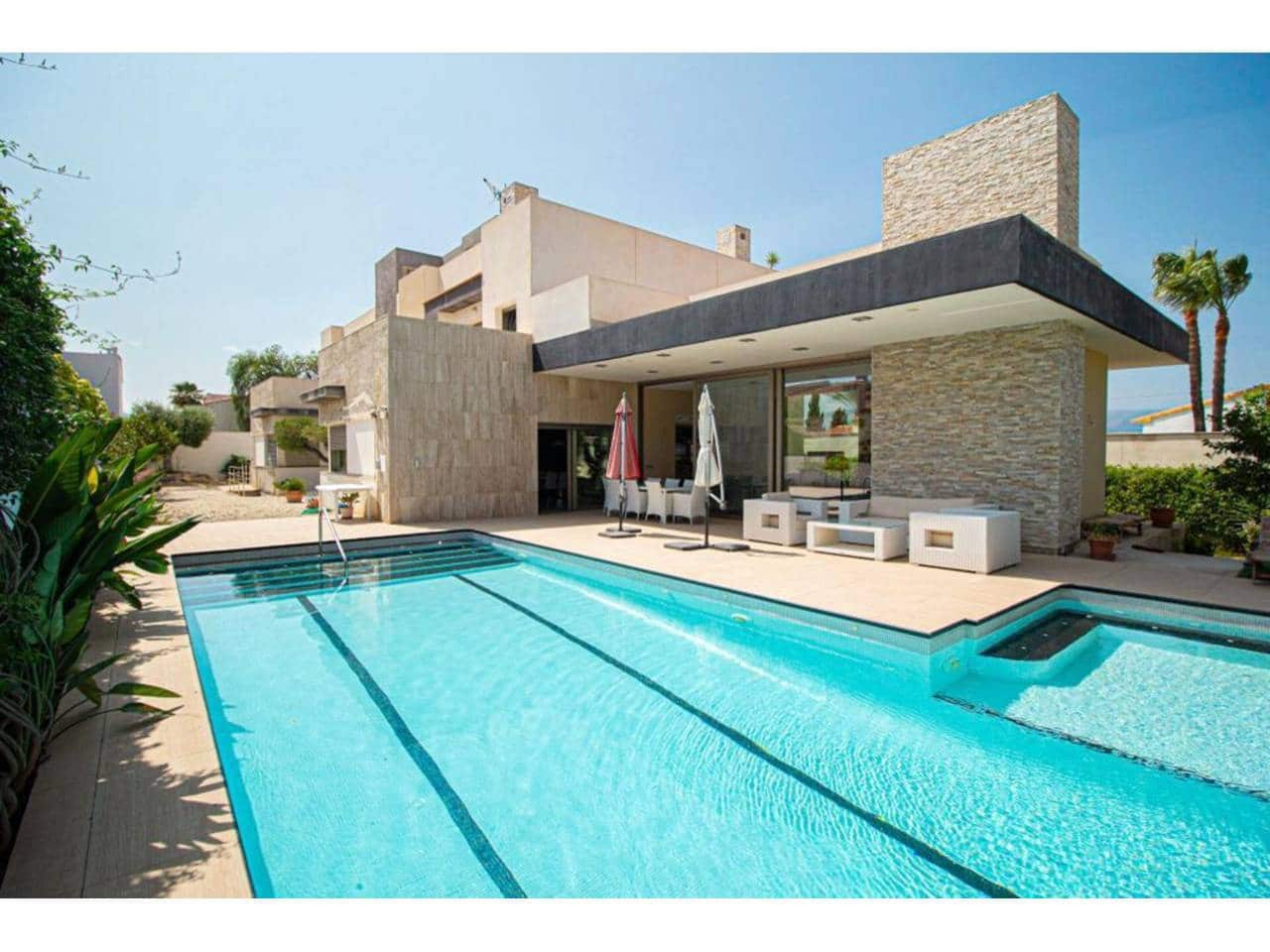 Chalet de 8 habitaciones en Alfaz del Pi / L'Alfàs del Pi en venta con piscina garaje - 1.890.000 € (Ref: 7913634)