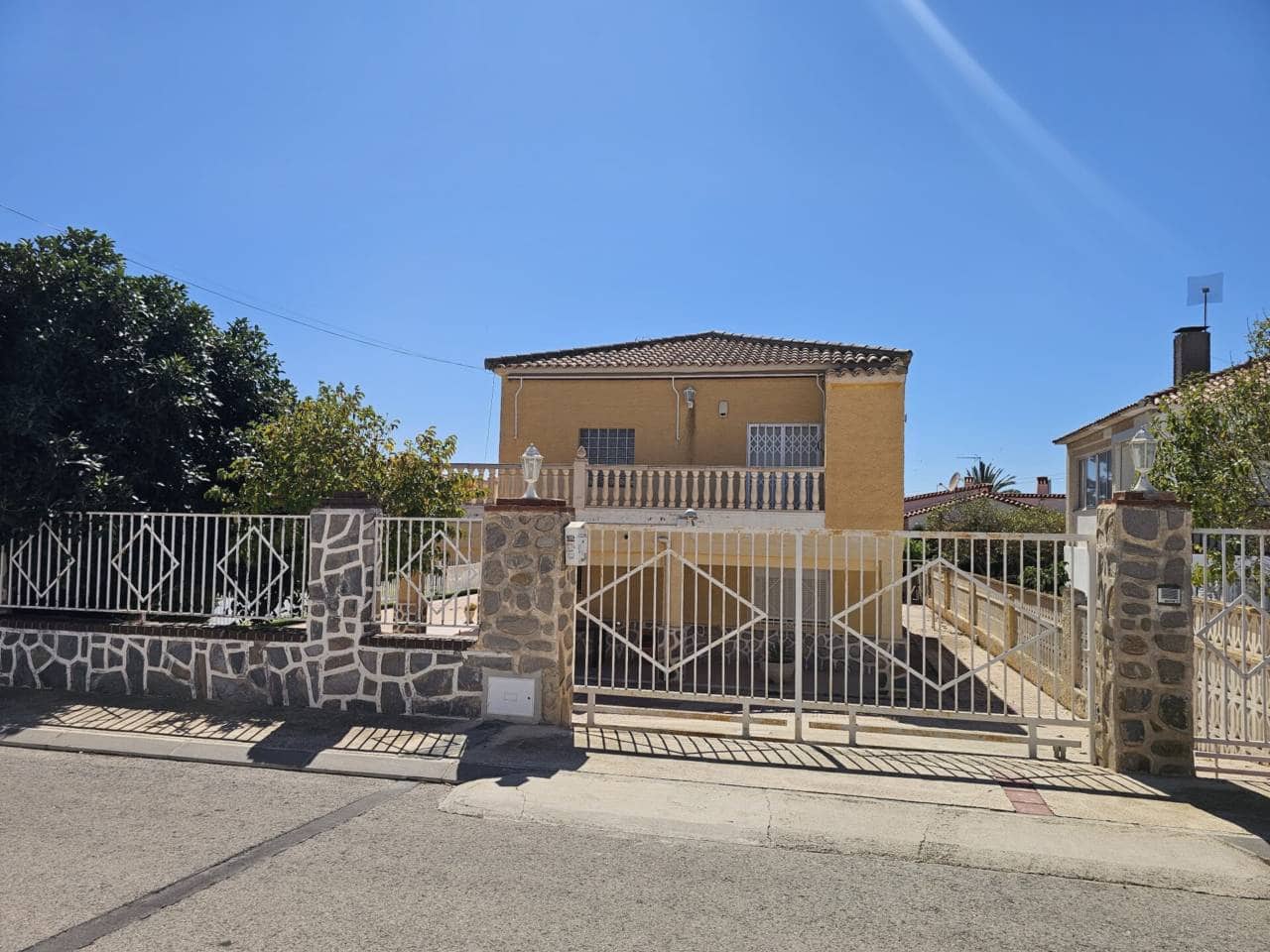 8 chambre Villa/Maison à vendre à San Fulgencio avec piscine garage - 380 000 € (Ref: 8738666)