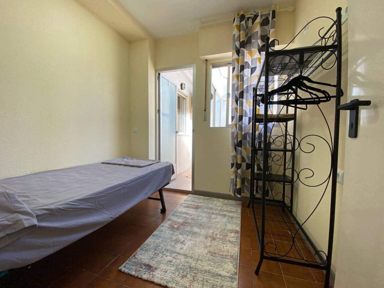 17 slaapkamer Hotel te koop in Alicante stad - € 1.200.000 (Ref: 8738670)