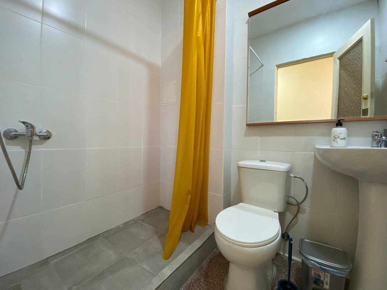 17 slaapkamer Hotel te koop in Alicante stad - € 1.200.000 (Ref: 8738670)