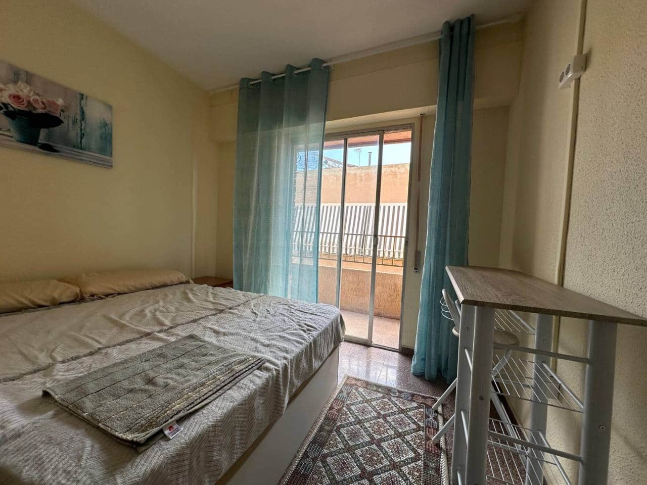 17 slaapkamer Hotel te koop in Alicante stad - € 1.200.000 (Ref: 8738670)