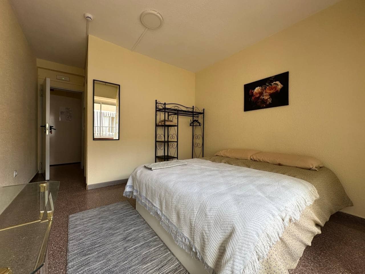 17 slaapkamer Hotel te koop in Alicante stad - € 1.200.000 (Ref: 8738670)