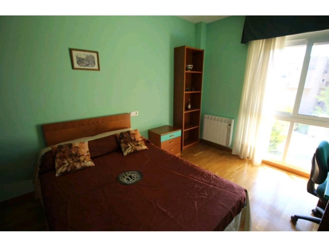 Villa/Maison de 5 chambres à louer à Calpe / Calp avec piscine garage - 3 000 € (Ref: 8738674)