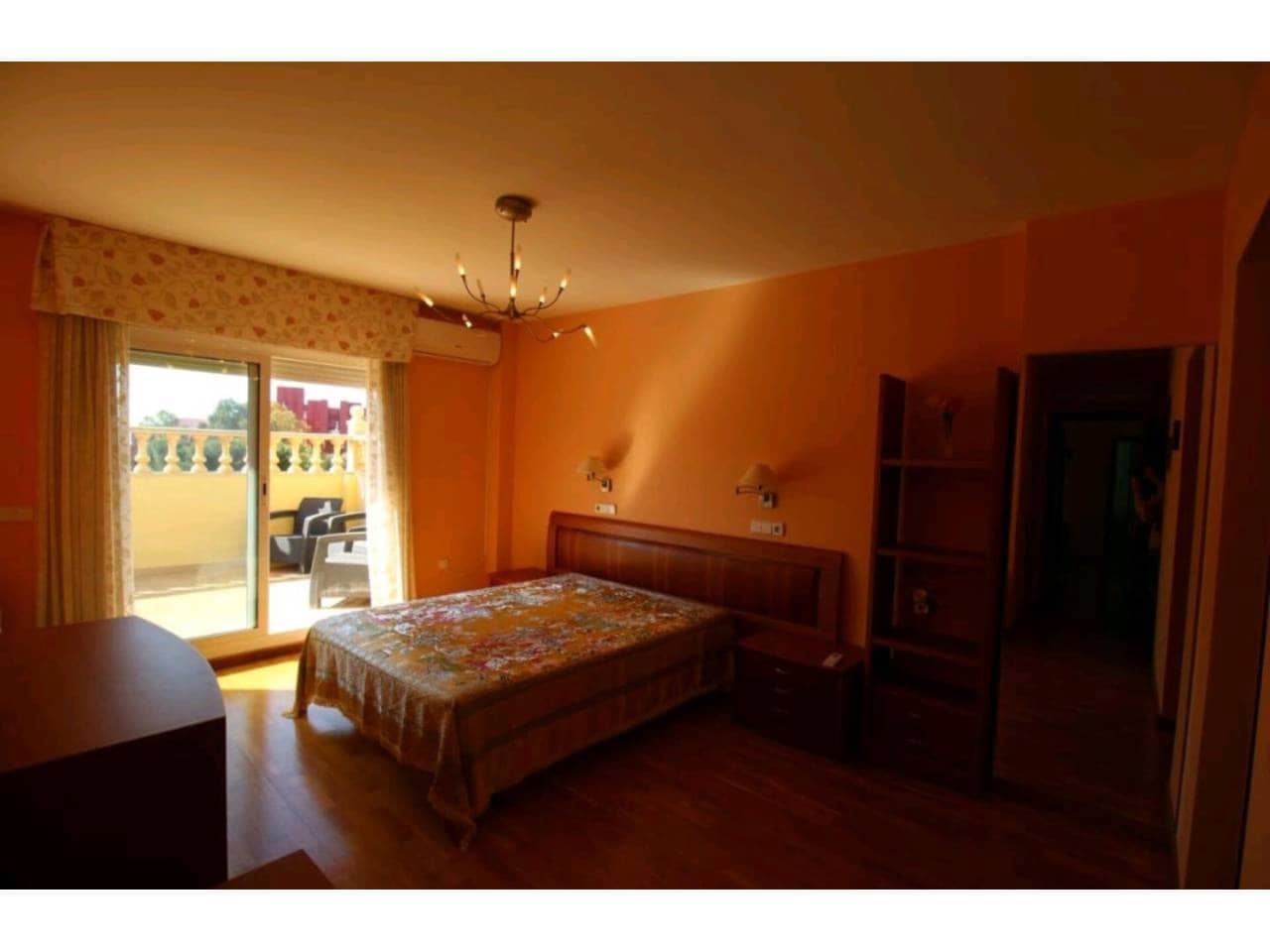 Villa/Maison de 5 chambres à louer à Calpe / Calp avec piscine garage - 3 000 € (Ref: 8738674)