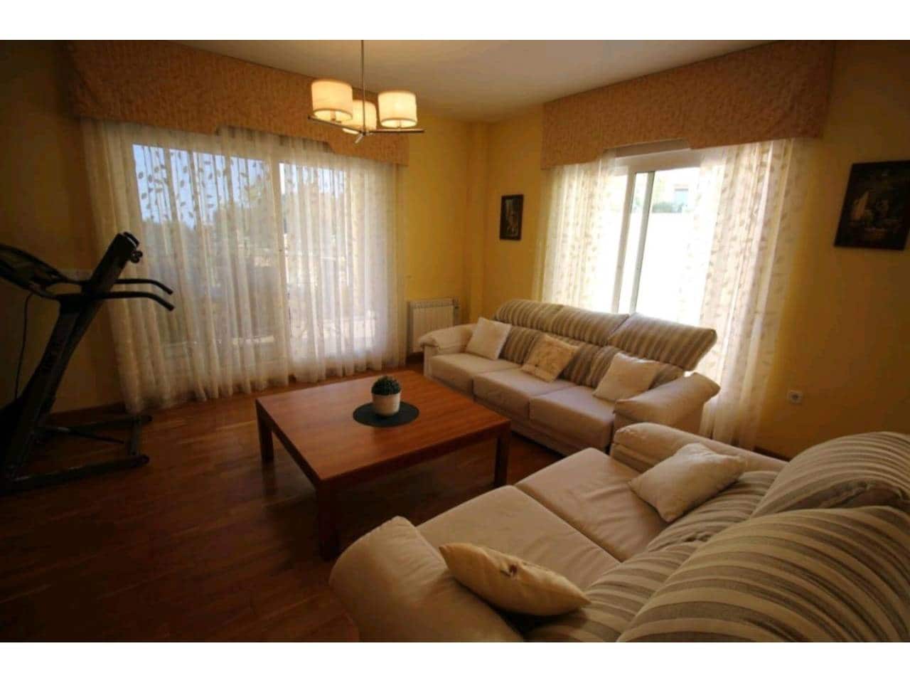 Villa/Maison de 5 chambres à louer à Calpe / Calp avec piscine garage - 3 000 € (Ref: 8738674)